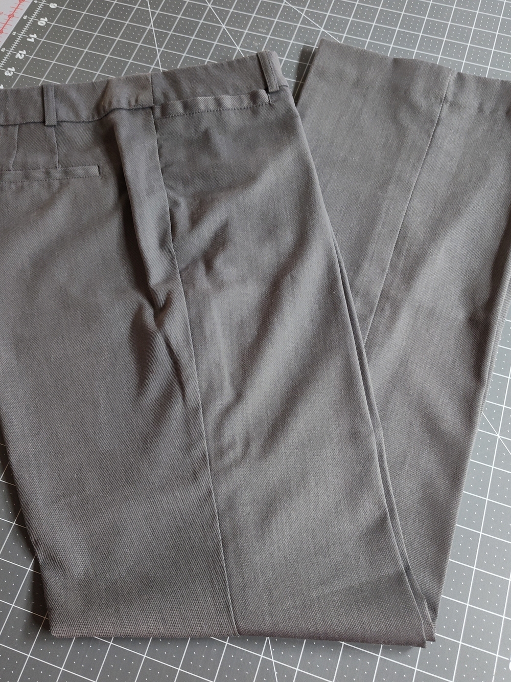 Worthington Curvy Fit Women's Gray Dress Trousers Size 4